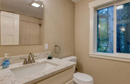 Cozy Cannon Beach Home Near Haystack Rock Downtown Steps from the Sea by AvantStay - Foto 38