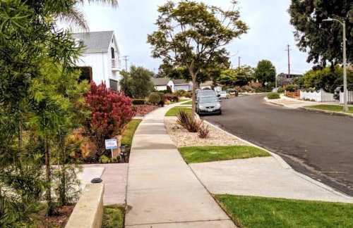 Stylish 4 Bedroom Home Near Venice Beach with Backyard BBQ - Foto 25