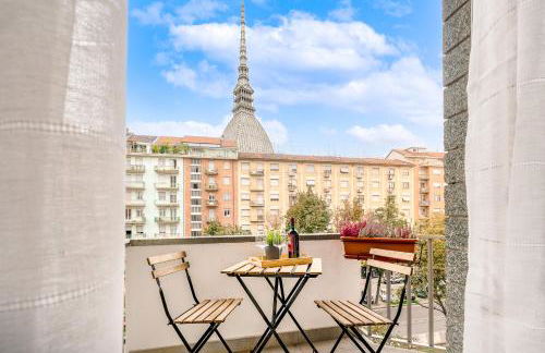 Appartamenti Vista Mole, Centro a 15 min - Luxury Suites & fast WiFi - Foto 1