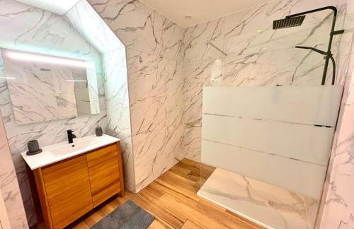 Loft 250 m2 Toit Terrasse Parking Netflix - Foto 18