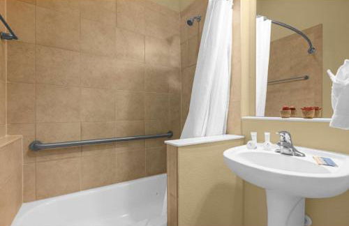 Your Summer Getaway Awaits - Townhome by Disney! - Foto 30