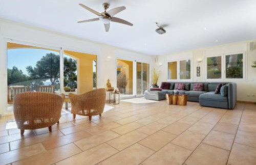 The beauty of Cala Tamarit - Foto 2