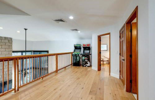 Spacious Flagstaff Home with Hot Tub and Fire Pit! - Photo 22