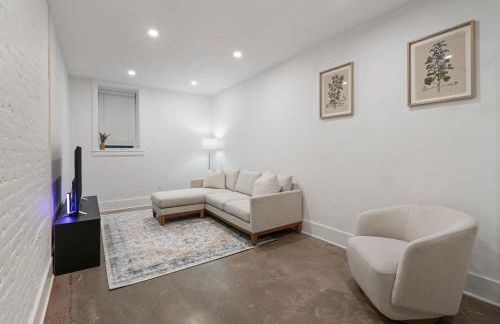 8ft Ceilings Basement Sauna Retreat - Foto 13