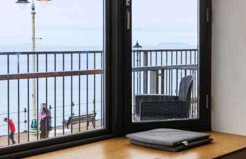 Luxury 1BR Seafront Apartment - Foto 13