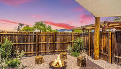 Cute & Cozy 2BR 1BA Adobe w Firepit Near UA & UMC - Foto 2