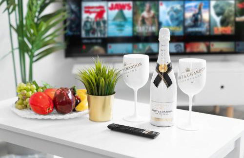 5 Bedroom House - 10 Guests - Multiple off Street Parking - Garden - Smart TV - WIFI - Contractors - Families - Groups - Top Rated - 98Q - Photo 6