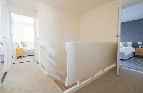 Livingston 4 Bed + Car Space - Foto 2