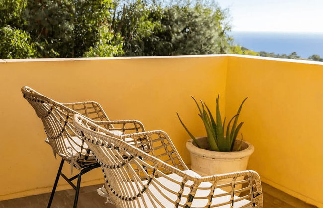 Castlewood by Avantstay Malibu Cliffside + View - Photo 38