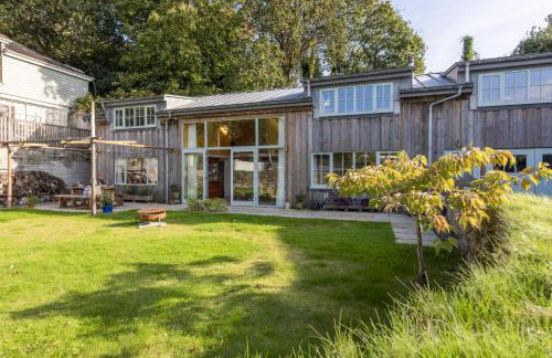 Master Shipwrights House - Great Location - Free WiFi & Parking - Fireplace - Photo 50