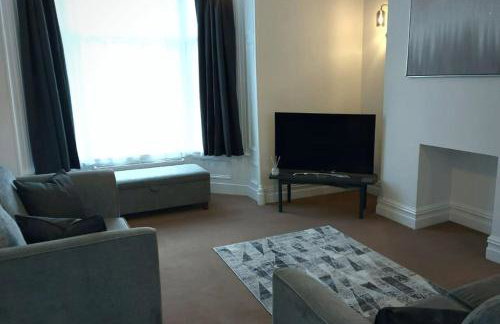 2 Bedroom City Centre Duplex Apt - Photo 20