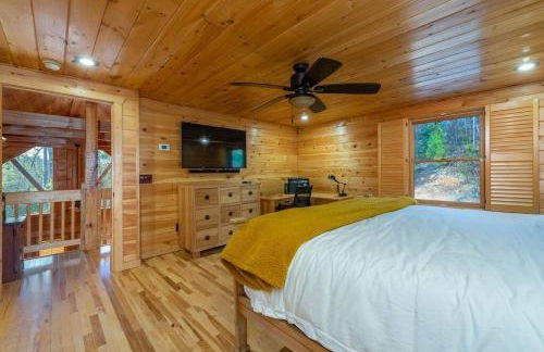 Fully Stocked Cabin Retreat w/ Game Room & Pond! - Foto 20