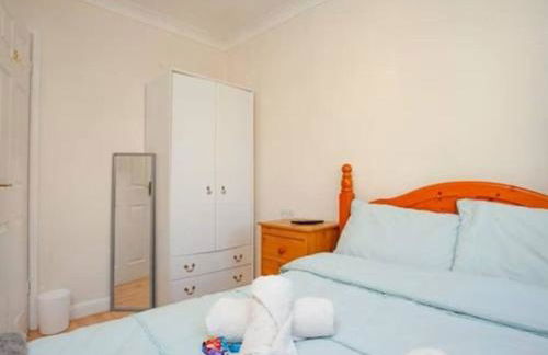 3 Bedroom Bungalow with great Sea Views, Private Hot Tub & Gardens - Foto 61