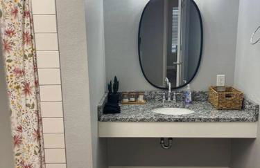 The Bernice - 2 Bedroom Apt in Quilt Town, USA - Foto 2