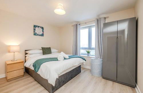 Waterfront Quayside Apartment with secure parking & lift, Ideal for Mobility Users - Foto 21