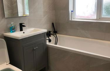 5 bedroom house in Orpington bromley - Photo 25