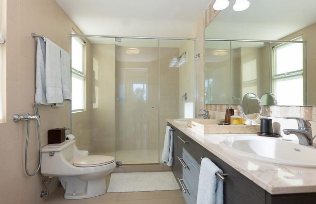 The Beach-front Condo by Acomodo Long Stay Only - Foto 23