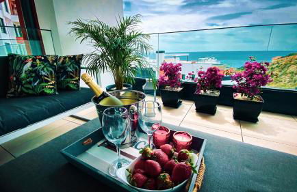 SUPER SIX - Brand New Seaview in Costa Del Sol - Photo 2