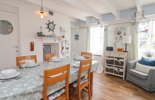 Kerbenetty Harbour Cottage - Photo 8