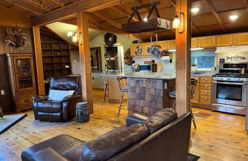 Abandoned Rail Cabin -19 miles to Breckenridge! Hot Tub! - Foto 1