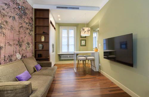 Elegant historic residence on a tree-lined avenue near Cadorna Station - Photo 30