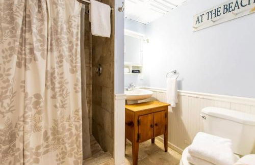 Full Sand Volleyball Court Walk to Pond - Foto 24