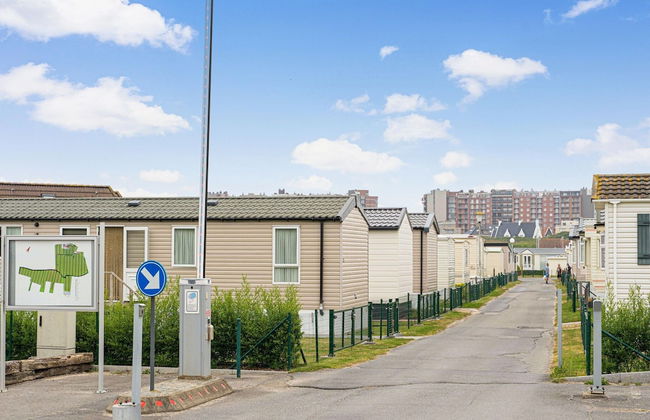 Modern Mobile Home in Middelkerke With Garden - Photo 18