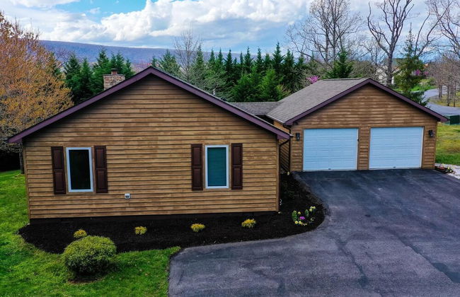 Cacapon Connected - Workplace Retreat - Foto 57