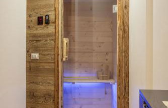 Alla Regia Wellness, con sauna e vasca idromassaggio - Photo 3