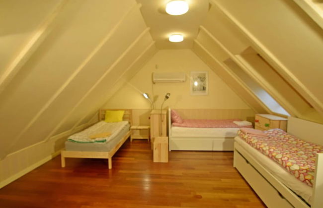 Tasteful Villa on the Polish Coast in Beautiful Nature, Lovely Garden, Sauna - Photo 2