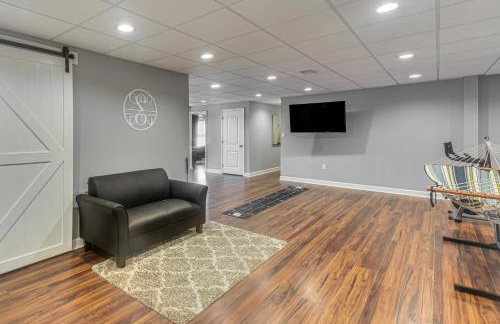 Waterfront Lake Hartwell Retreat with Indoor Hot Tub - Foto 21