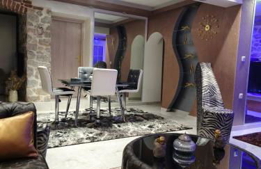 Eleni De Lux - Photo 37