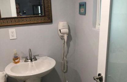 Private Studio Cabin steps from Calle 8 - Foto 32