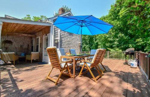 Short drive to town and popular beaches - Photo 32