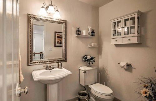 Lake Tahoe Family Home with Hot Tub and Game Room! - Foto 17