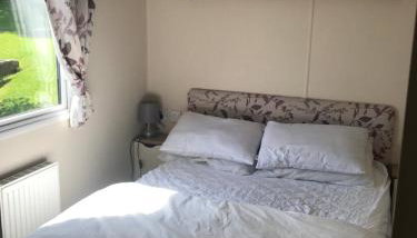 Deluxe 3 bedroomed caravan on Marton Mere with CH DG and decking - Foto 4