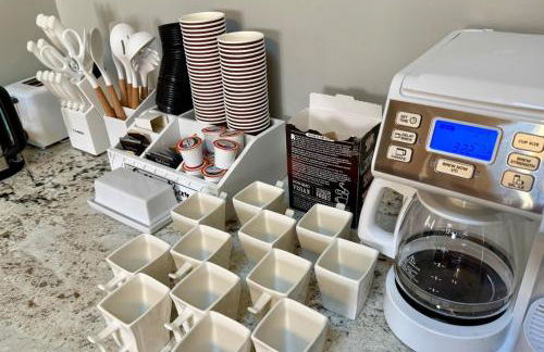 Modern 4-Bedroom Retreat - Foto 7