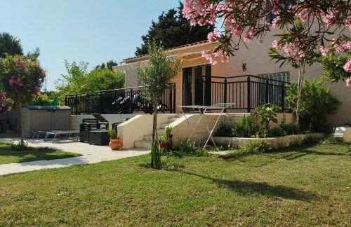 Villa avec plage à pied et grande piscine - Foto 3