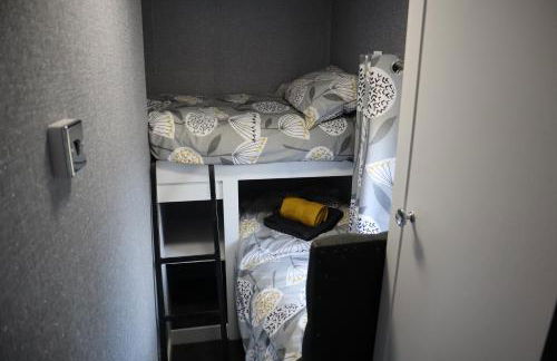 HEDDFAN, Luxury 3 bedroom timber lodge, Now with WiFi, Caer Beris Holiday Park, Builth Wells, SORRY NO TRADESMEN OR CONTRACTORS ALLOWED - Foto 20