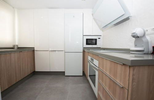 Benigno Premium Center - Photo 11