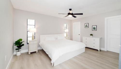 New 6min to 3 Sister Springs, Spacious, Fun with Game Room - Foto 5