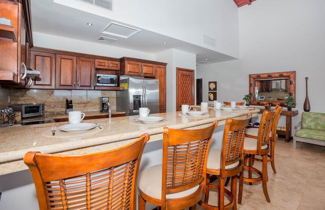 Pristine Bay Villa 1304 with large pool - 3 bedroom 3 Condo by RedAwning - Foto 8