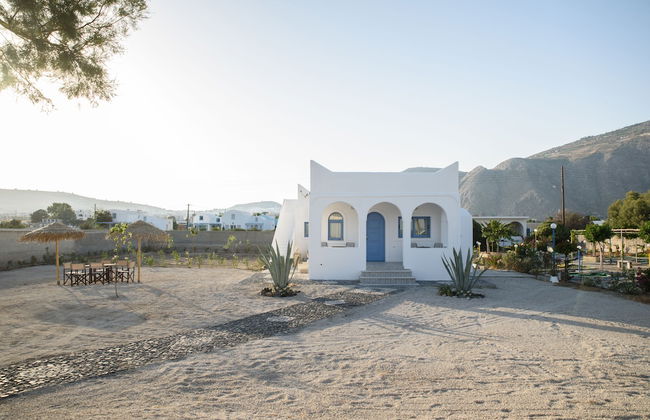 Villa George Santorini - Photo 31