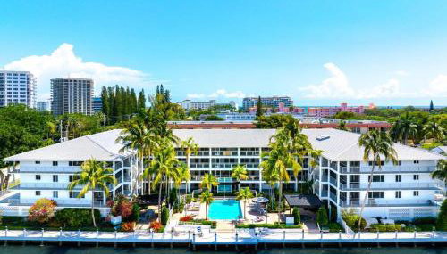 Luxury Waterfront Boca with Pool, Hot Tub and Boat Views - Foto 2