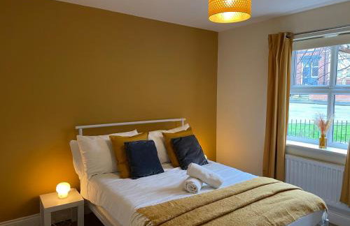 Fleetwood - 3 bedroom apartment, fab 4 contractors - Foto 16