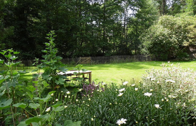 Regional House With Exposed Timber Frame Elements Full of Authenticity and Charm in a Green Area - Photo 23