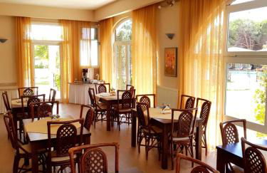 Hotel Kalamitsi Apartments - Photo 25