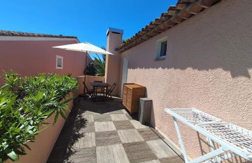 Joli appartement Les Parcs de Grimaud - Piscine - Foto 7