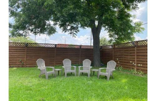 StockYards! Walk 3 Blocks-Ranch House sleeps 8 - Foto 51