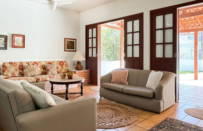 Casa Aconchegante a 100 metros da praia - Photo 22